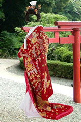 бесплатно шаблоны для женщин и девушек гейша в Японии в праздничном кимоно