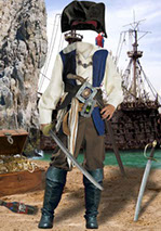 мужской шаблон psd для фотошопа пирата в морской бухте с кораблем