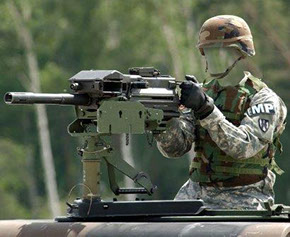 шаблон для фотошоп солдат на броне с пулеметом